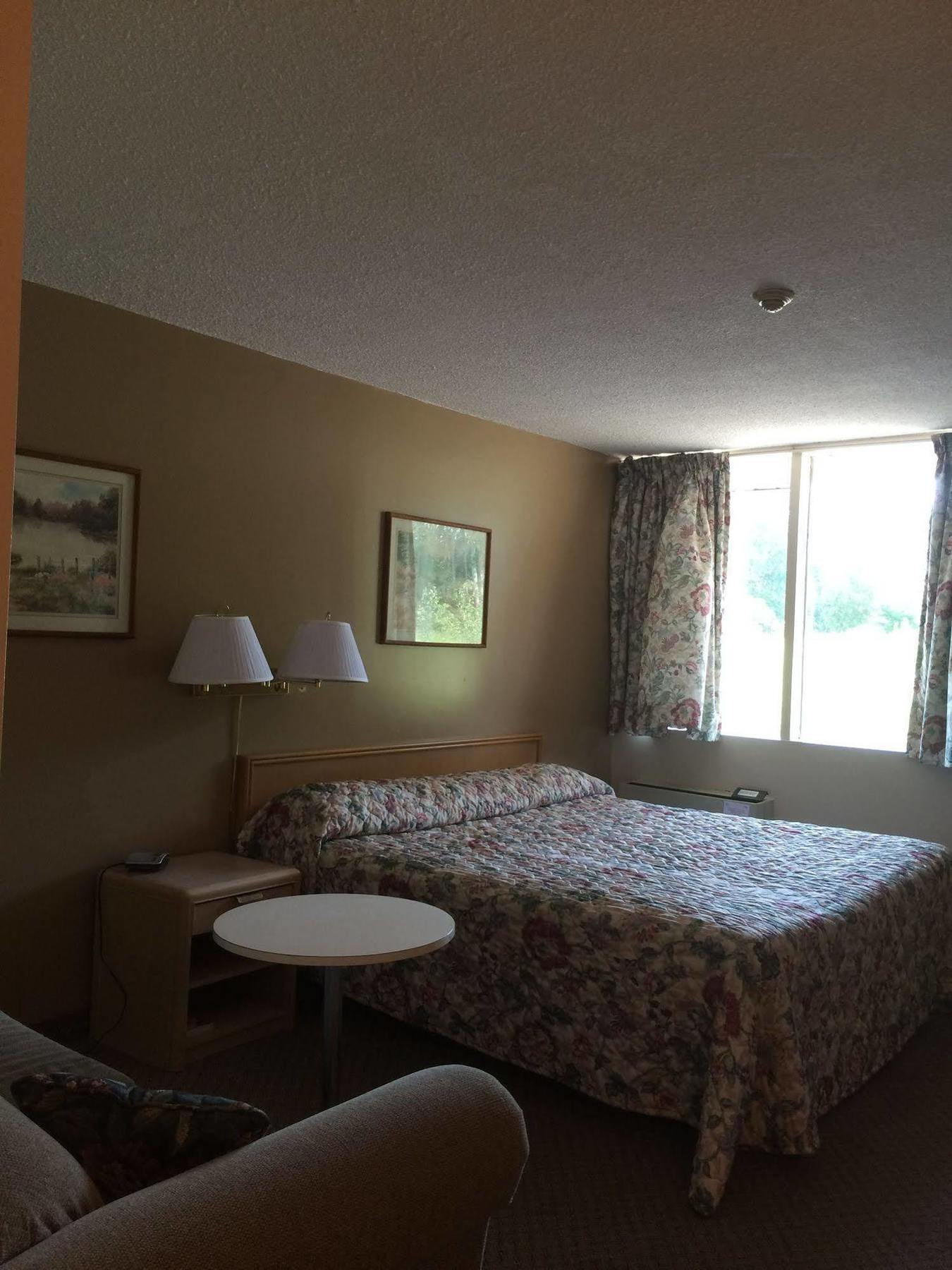 Canadian Motor Hotel Sault Ste. Marie Exterior photo
